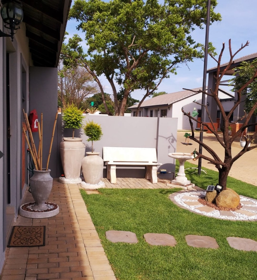 2 Bedroom Property for Sale in Ifafi North West